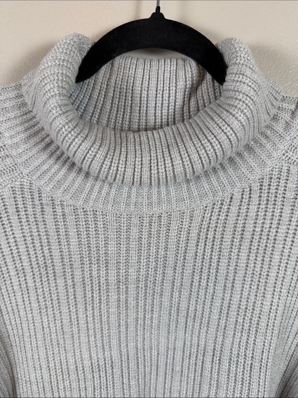7 Diamonds Men's Turtleneck Sweater in Light Gray - Picture 3 of 7
